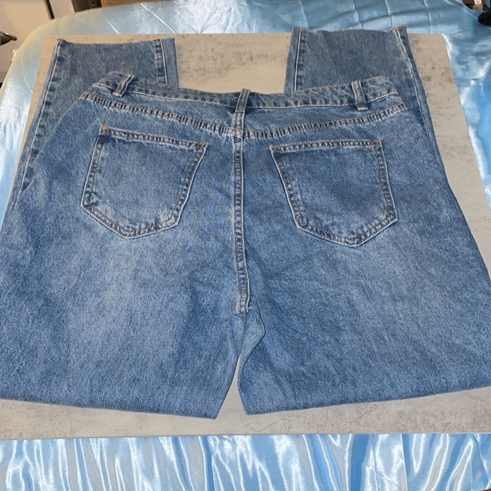 NWOT Shein Curvy High Waist Ripped Mom Jeans - Picture 12 of 13